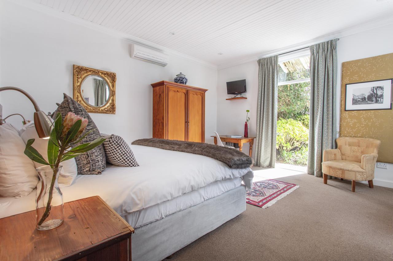 22 Die Laan Guest House สเตลเลนบอช ภายนอก รูปภาพ