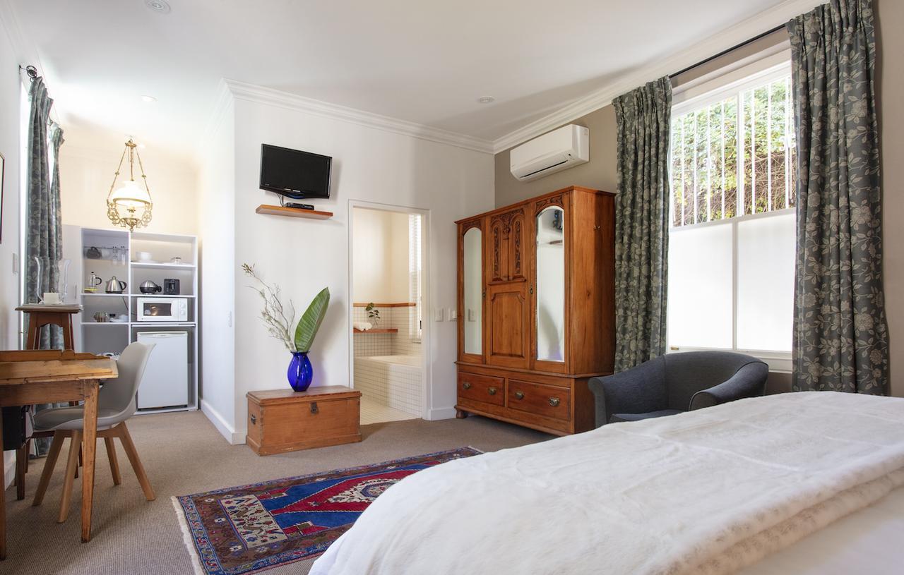 22 Die Laan Guest House สเตลเลนบอช ภายนอก รูปภาพ