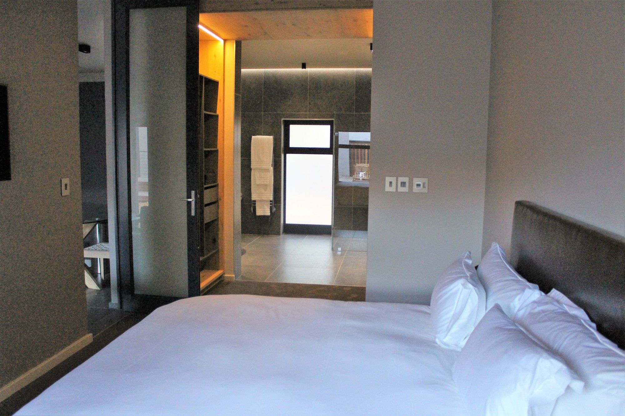 22 Die Laan Guest House สเตลเลนบอช ภายนอก รูปภาพ